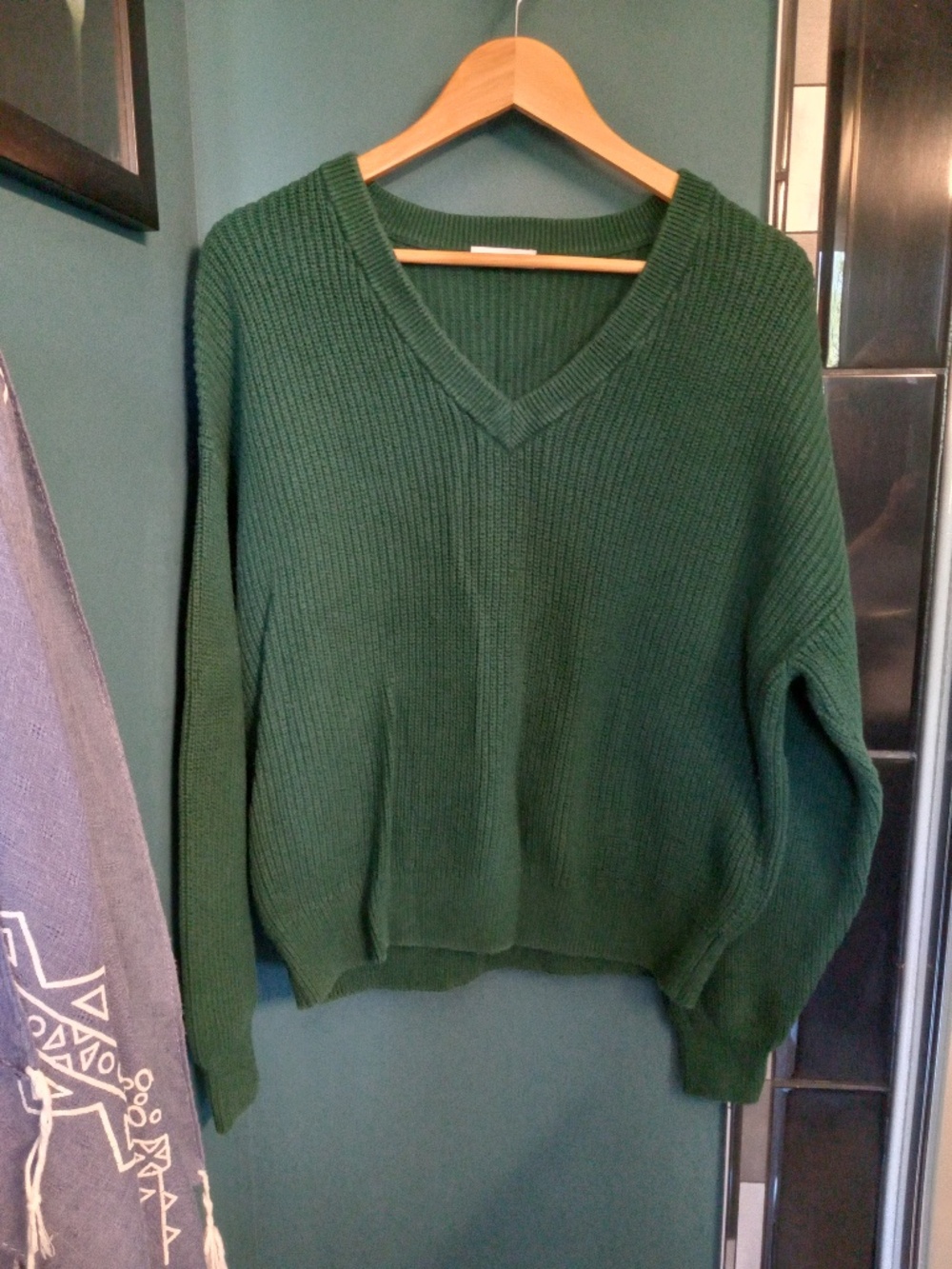 TNA- V Neck- Deep Green-Women's Sweater SZ 1